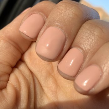 Queen Nails - Middle finger is textured half matte/half normal - Nail Salons Near Me - Hayward, California Queen Nails - Middle finger is textured half matte/half normal - Nail Salons Near Me - Hayward, California