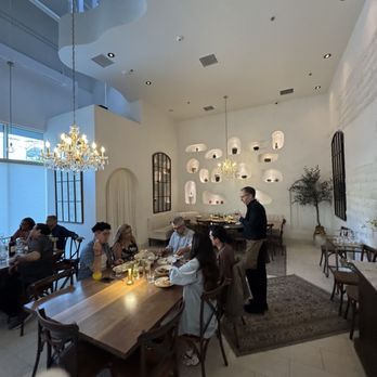 Ammatoli - Seating area - Mediterranean Near Me - Long Beach, California