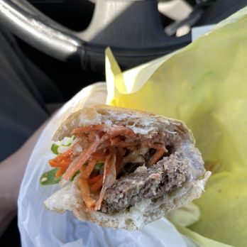 Banh Mi Che Cali - Bbq beef - Vietnamese Near Me - Westminster, California Banh Mi Che Cali - Bbq beef - Vietnamese Near Me - Westminster, California