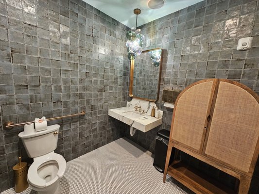 Abbracci Italian Cuisine & Cocktails by null