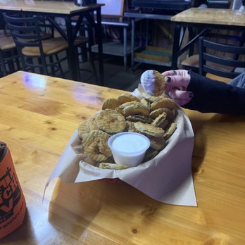 Yankees Tavern & Grill - Fried pickles - Bars Near Me - Anderson, Texas
