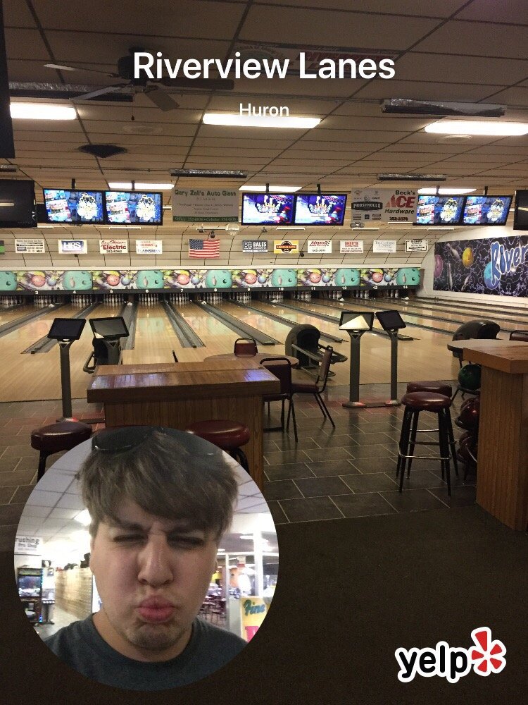 Riverview Lanes Logo