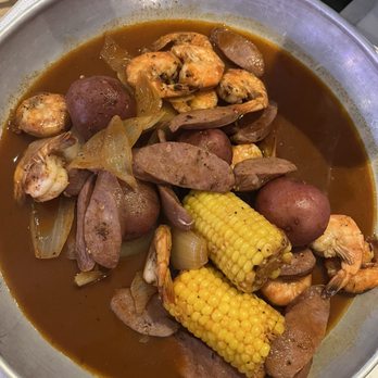 Beacon Corner Bar - Seafood boil with sausage and shrimp - Seafood Near Me - Grand Rapids, Michigan