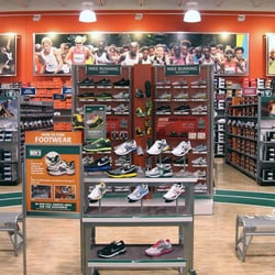 DICK'S Sporting Goods