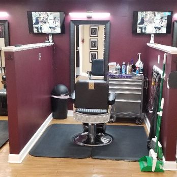 Fialho's BarberShop - Newly renovated. - Barbers Near Me - Providence, Rhode Island Fialho's BarberShop - Newly renovated. - Barbers Near Me - Providence, Rhode Island