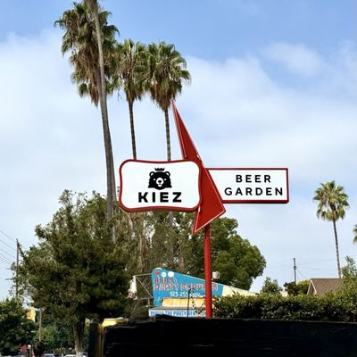 Kiez Küche & Beer Garden by null