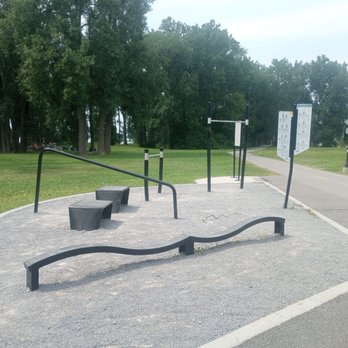 Parc des Cèdres - Cool fitness structures. - Parks Near Me - Gatineau, Quebec Parc des Cèdres - Cool fitness structures. - Parks Near Me - Gatineau, Quebec
