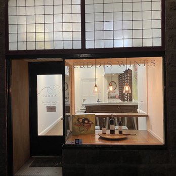 Caddis Wines - Wine Tasting Room Near Me - Sonoma, California
