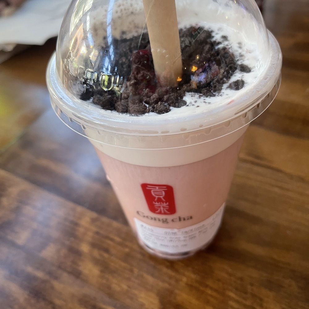 Strawberry Oreo - Gong Cha Strawberry Oreo - Gong Cha