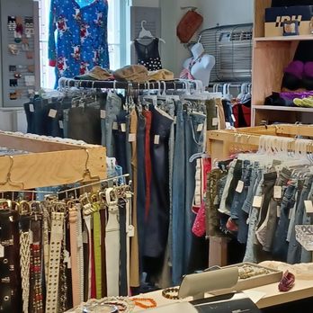 Thrifty Chics - Vintage jewelry, hats, designer jeans, slacks - Thrift Stores Near Me - Dundee, New York Thrifty Chics - Vintage jewelry, hats, designer jeans, slacks - Thrift Stores Near Me - Dundee, New York
