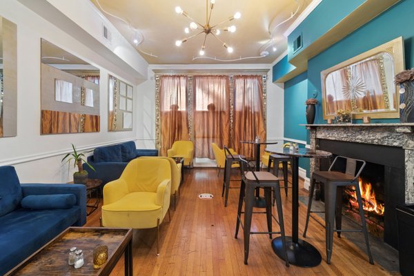 Petit Monde Cafe by null