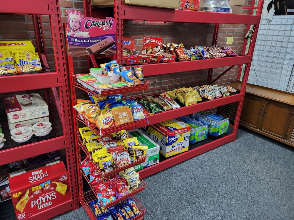 YOUNG’S CONVENIENCE Updated August 2024 130 Market Square, Cartersville,