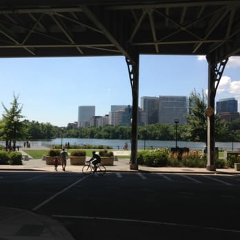 Georgetown Waterfront Park - Parks Near Me - Washington, DC, District of Columbia Georgetown Waterfront Park - Parks Near Me - Washington, DC, District of Columbia