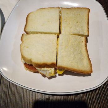 Sakana Grill - Japanese Near Me - Honolulu, Hawaii
