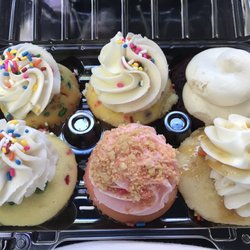 Sweets & Treats - Cupcakes