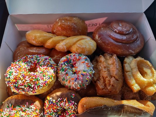 Ronald's Donuts by null