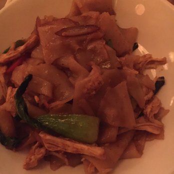 Chop Shop - Chicken drunken noodle. Soooo good! - Asian Fusion Near Me - New York, New York