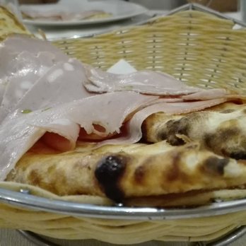 Lungomare 29 - Inizio con di pizza bianca e mortadella - Apulian Near Me - Taranto, TA Lungomare 29 - Inizio con di pizza bianca e mortadella - Apulian Near Me - Taranto, TA