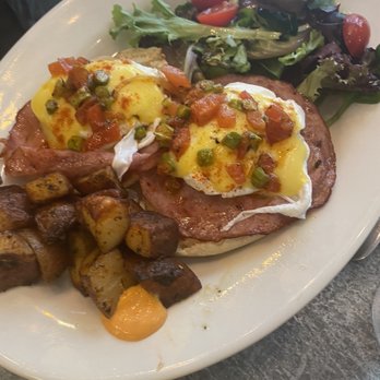Cafe Bonjour - Eggs Benedict - Breakfast & Brunch Near Me - Boston, Massachusetts Cafe Bonjour - Eggs Benedict - Breakfast & Brunch Near Me - Boston, Massachusetts