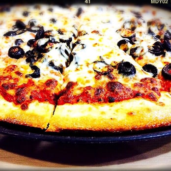 Chuck E. Cheese - Large with olives - Pizza Near Me - El Paso, Texas