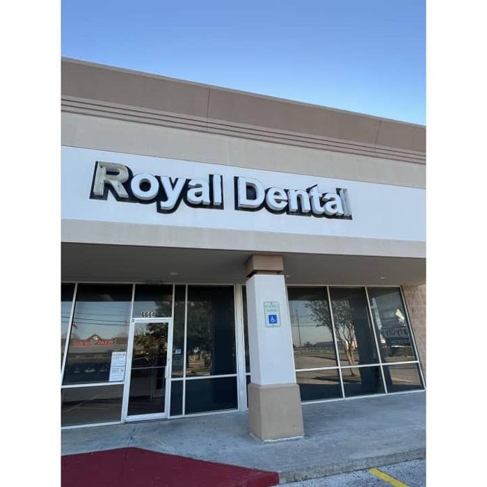 Royal Dental