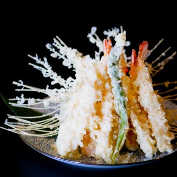 MiKi Sushi - Sushi Bars Near Me - Markham, Ontario