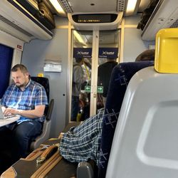 scotrail - Luggage in the middle of the aisle