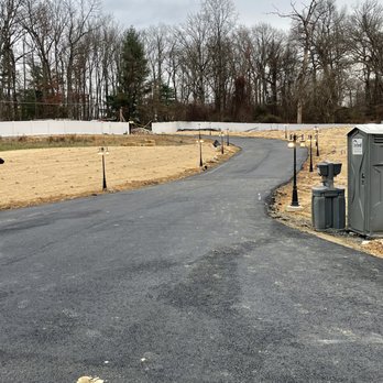 Dago Electric - Driveway perimeter lighting - Electricians Near Me Dago Electric - Driveway perimeter lighting - Electricians Near Me