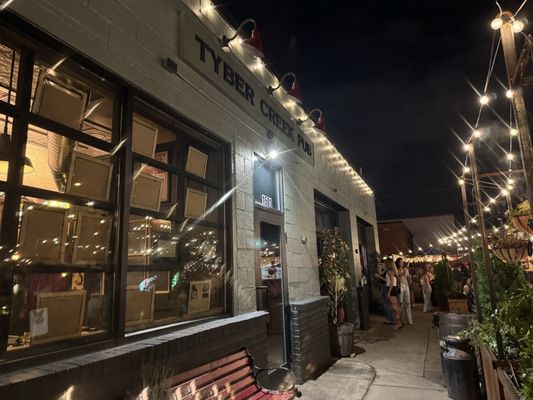 Tyber Creek Pub by null