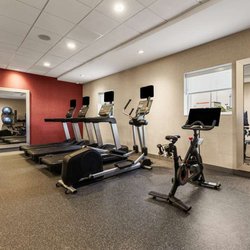 Home2 Suites by Hilton Cookeville - Health club  fitness center  gym