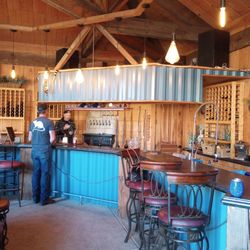 wicked snakes winery - Tasting room/bar...Tasting kombucha.