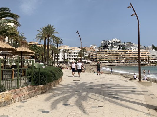 Platja de ses Figueretes by null