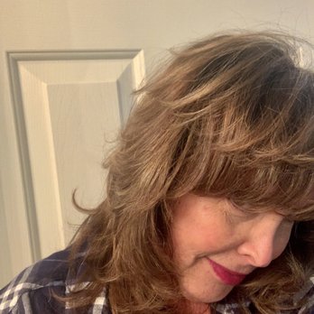 Courtyard Salon - Hair Salons Near Me - Calabasas, California