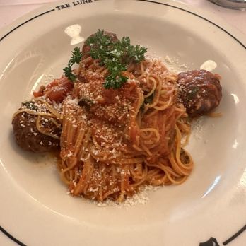 Tre Lune - Classic spaghetti and meatballs - Italian Near Me - Montecito, California Tre Lune - Classic spaghetti and meatballs - Italian Near Me - Montecito, California