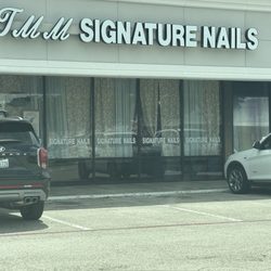 Front of TMM Signature Nails (281)444-9889. 5507 Cypress Creek Pkwy#542C