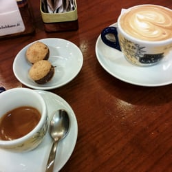 Pasticceria Cafè Bonavetti - Caffe' sempre buono,il cappuccino mi han detto..da dimenticare