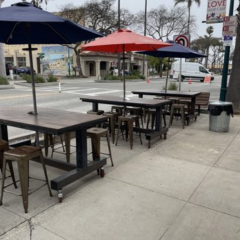 Guicho's Eatery - Outdoor seating on Linden Ave. - Italian Near Me - Carpinteria, California