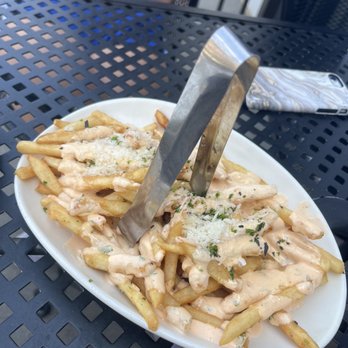 402 eat + drink - truffle fries - American Near Me - Omaha, Nebraska