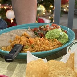 Agavales Mexican restaurant - Refried beans and Spanish rice with guacamole and pico de gallo
