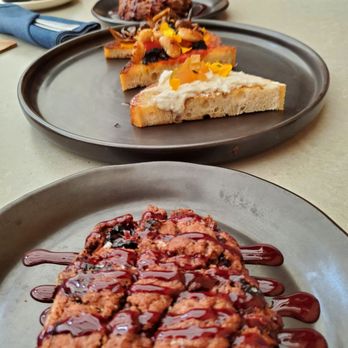 The Plot - Chocolate cherry scones and toast flight - Vegan Near Me - Costa Mesa, California The Plot - Chocolate cherry scones and toast flight - Vegan Near Me - Costa Mesa, California