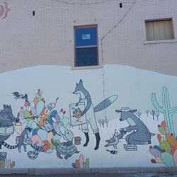 Grand Avenue Festival - Along Grand Ave, my favorite mural.