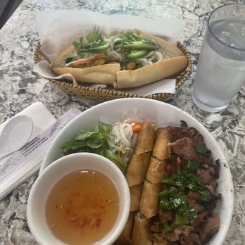Pho Que Huong - Yummy yummy - Vietnamese Near Me - Honolulu, Hawaii Pho Que Huong - Yummy yummy - Vietnamese Near Me - Honolulu, Hawaii