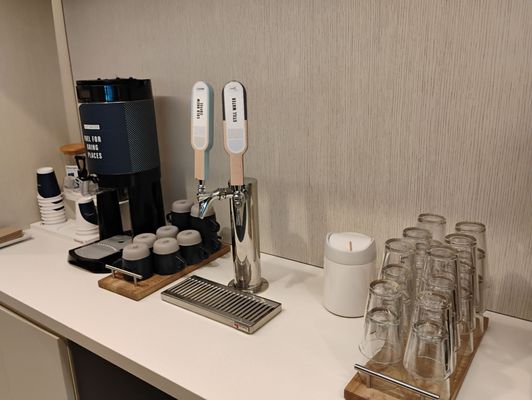 Capital One Lounge at DEN by null