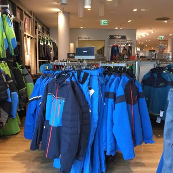 SportScheck - Sporting Goods Near Me - Berlin-Steglitz, BE