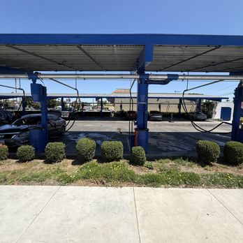 Euclid Hand Car Wash - Vacuum + Air - Car Wash Near Me - Anaheim, California Euclid Hand Car Wash - Vacuum + Air - Car Wash Near Me - Anaheim, California