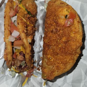 Taco Bell - Chicken Bacon Ranch Street Chalupas - Fast Food Near Me - Milpitas, California