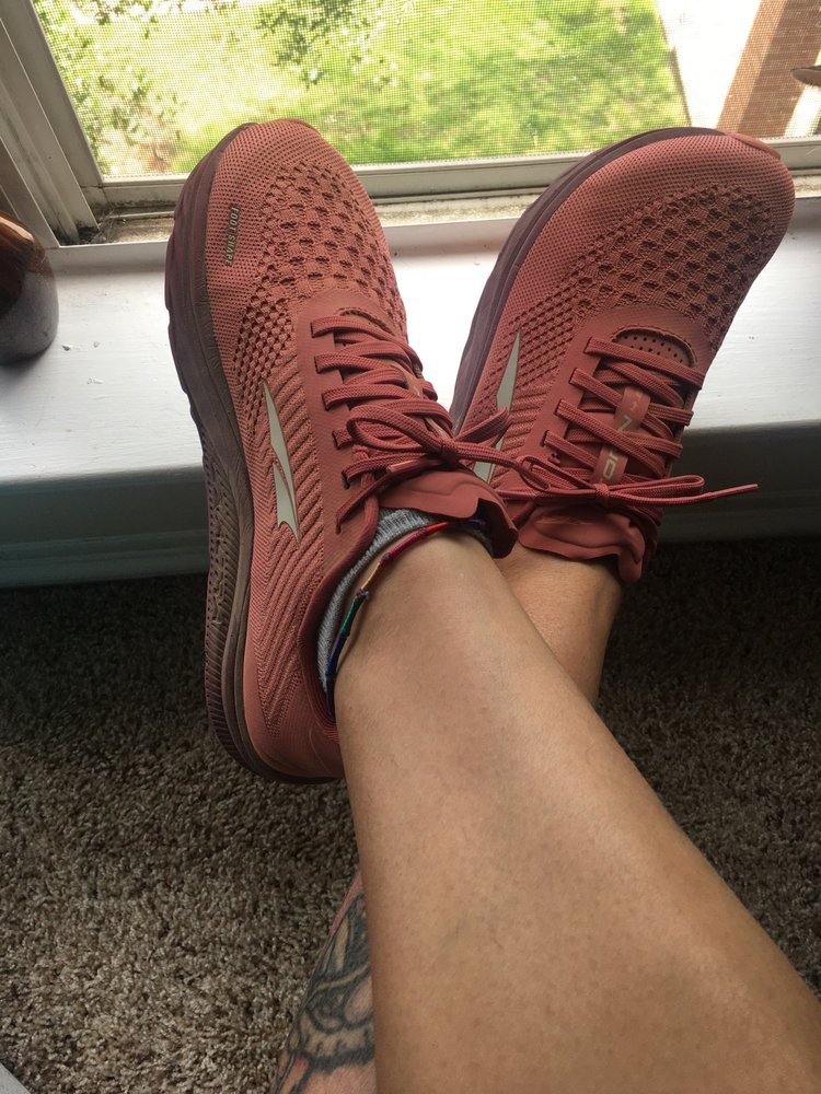 FLEET FEET Updated July 2024 12 Photos & 25 Reviews 1925 Hughes