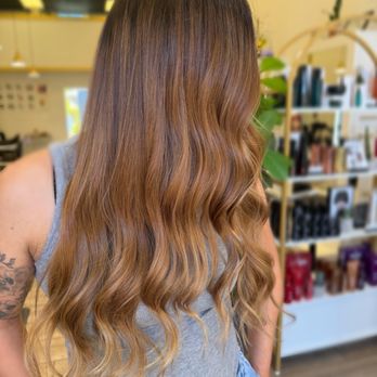 Fox and Belle Salon - Hair Salons Near Me - Berkeley, California
