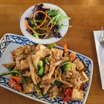 Civilize Thai Bistro - Lunch special (spicy drunken noodle) ordered at 2:45p Saturday afternoon. - Thai Near Me - Beverly Hills, California