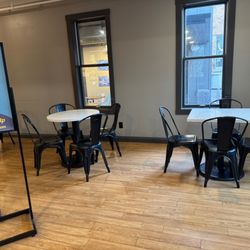 Fiddleheads Coffee Roasters - Interior Seating